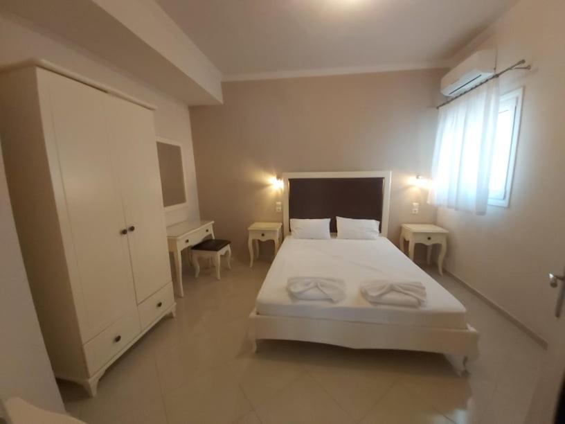 Konstantinos Apartments อัมมูเดีย ภายนอก รูปภาพ