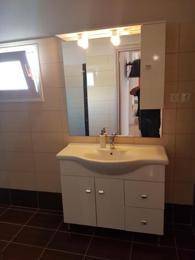 Konstantinos Apartments อัมมูเดีย ภายนอก รูปภาพ