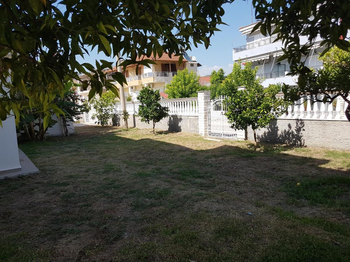Konstantinos Apartments อัมมูเดีย ภายนอก รูปภาพ