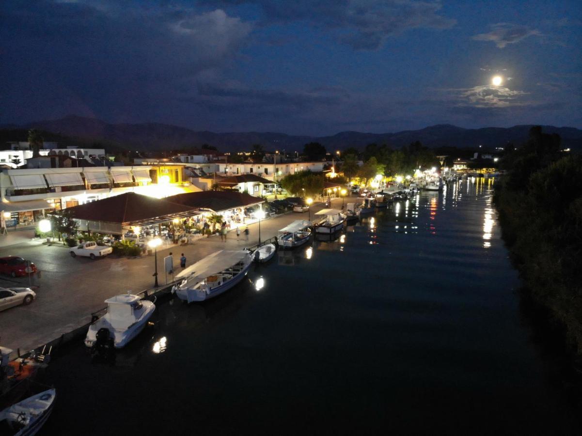 Konstantinos Apartments อัมมูเดีย ภายนอก รูปภาพ