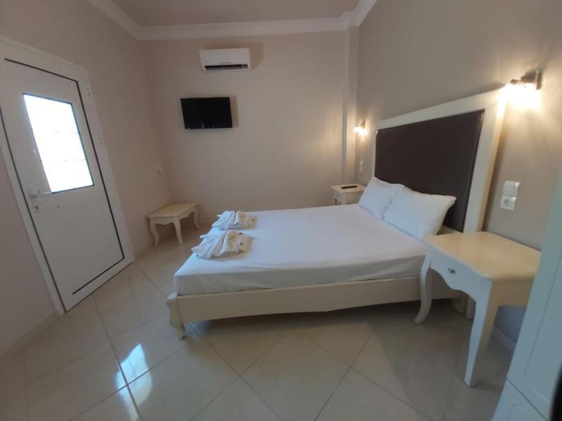 Konstantinos Apartments อัมมูเดีย ภายนอก รูปภาพ