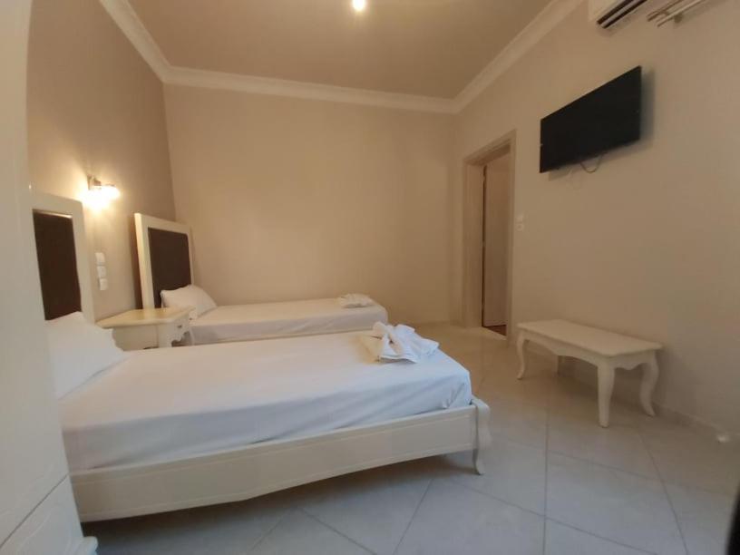 Konstantinos Apartments อัมมูเดีย ภายนอก รูปภาพ