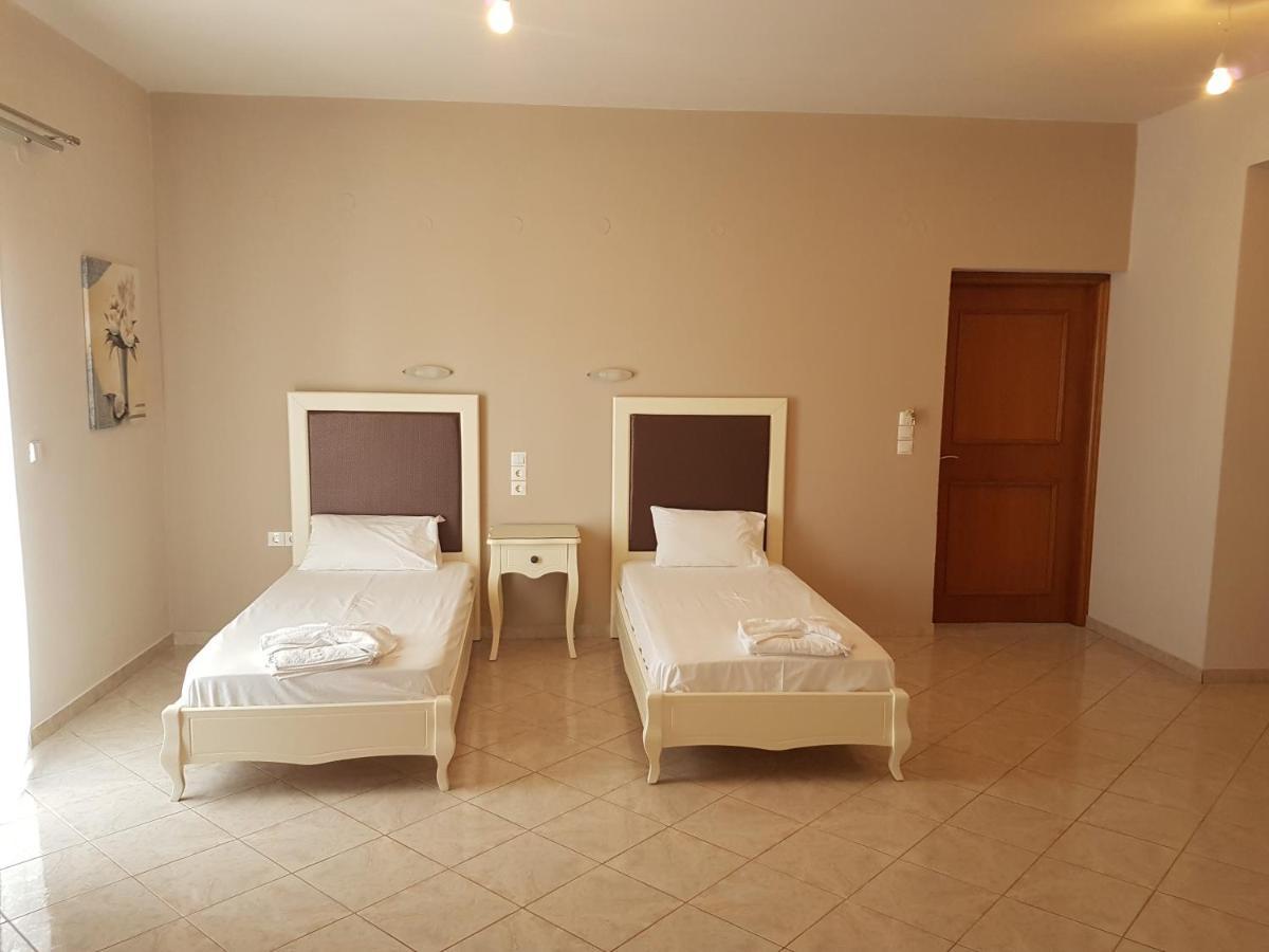 Konstantinos Apartments อัมมูเดีย ภายนอก รูปภาพ