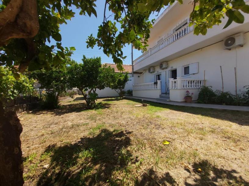 Konstantinos Apartments อัมมูเดีย ห้อง รูปภาพ