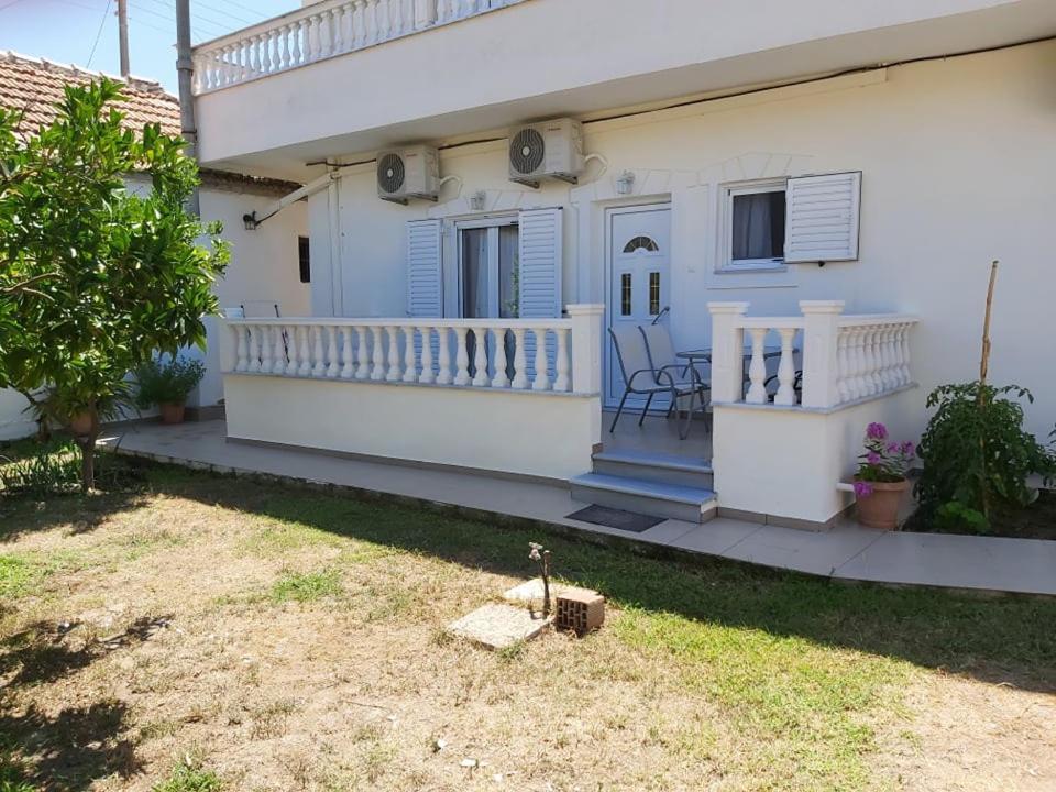 Konstantinos Apartments อัมมูเดีย ห้อง รูปภาพ